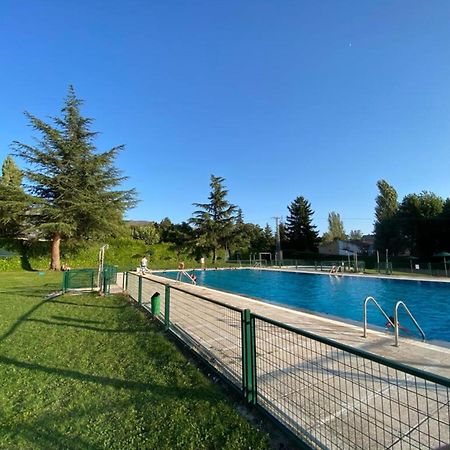Preciosa Casa Lobos, Aislada E Independiente Otero de Herreros ภายนอก รูปภาพ