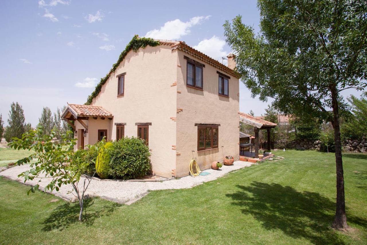 Preciosa Casa Lobos, Aislada E Independiente Otero de Herreros ภายนอก รูปภาพ