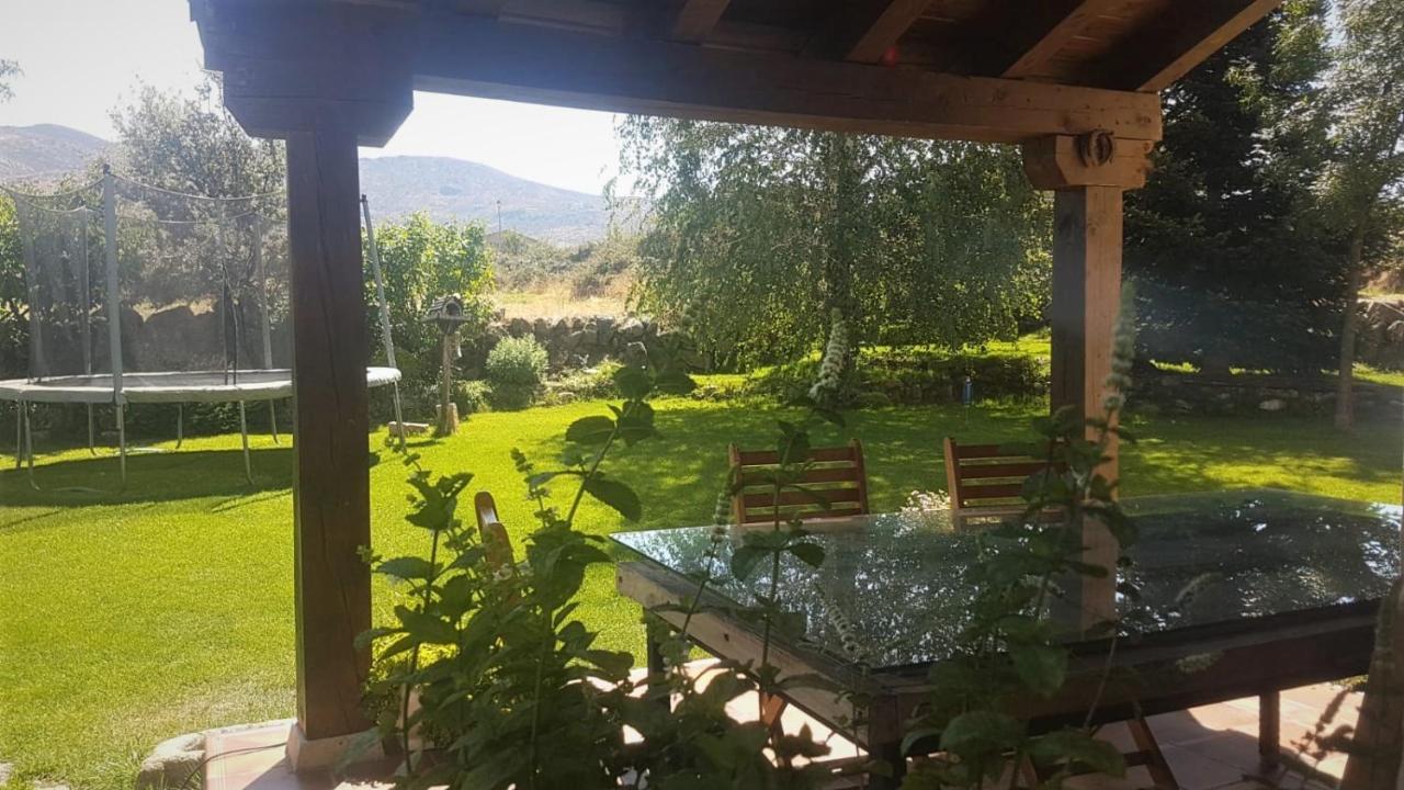 Preciosa Casa Lobos, Aislada E Independiente Otero de Herreros ภายนอก รูปภาพ