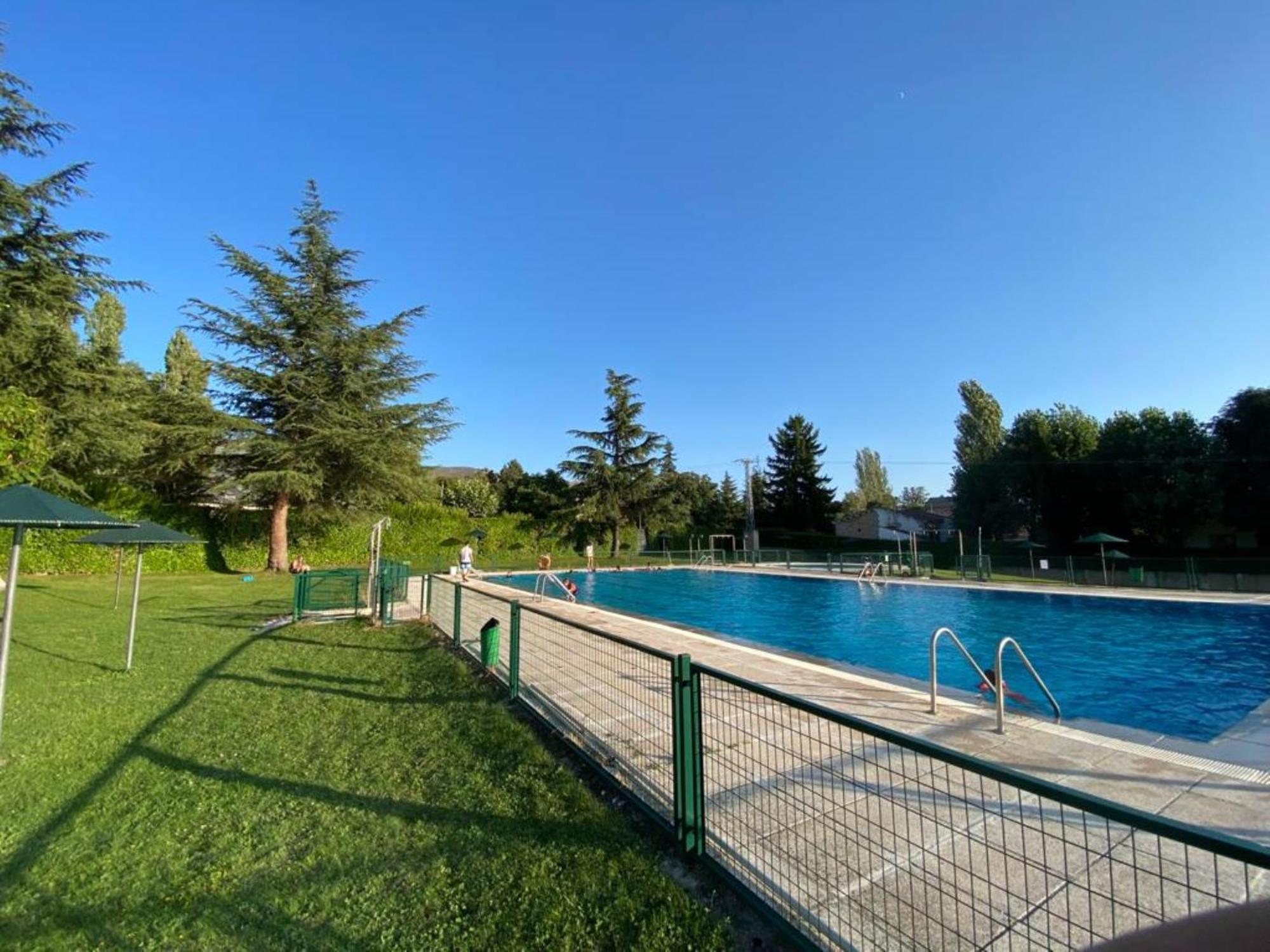 Preciosa Casa Lobos, Aislada E Independiente Otero de Herreros ภายนอก รูปภาพ